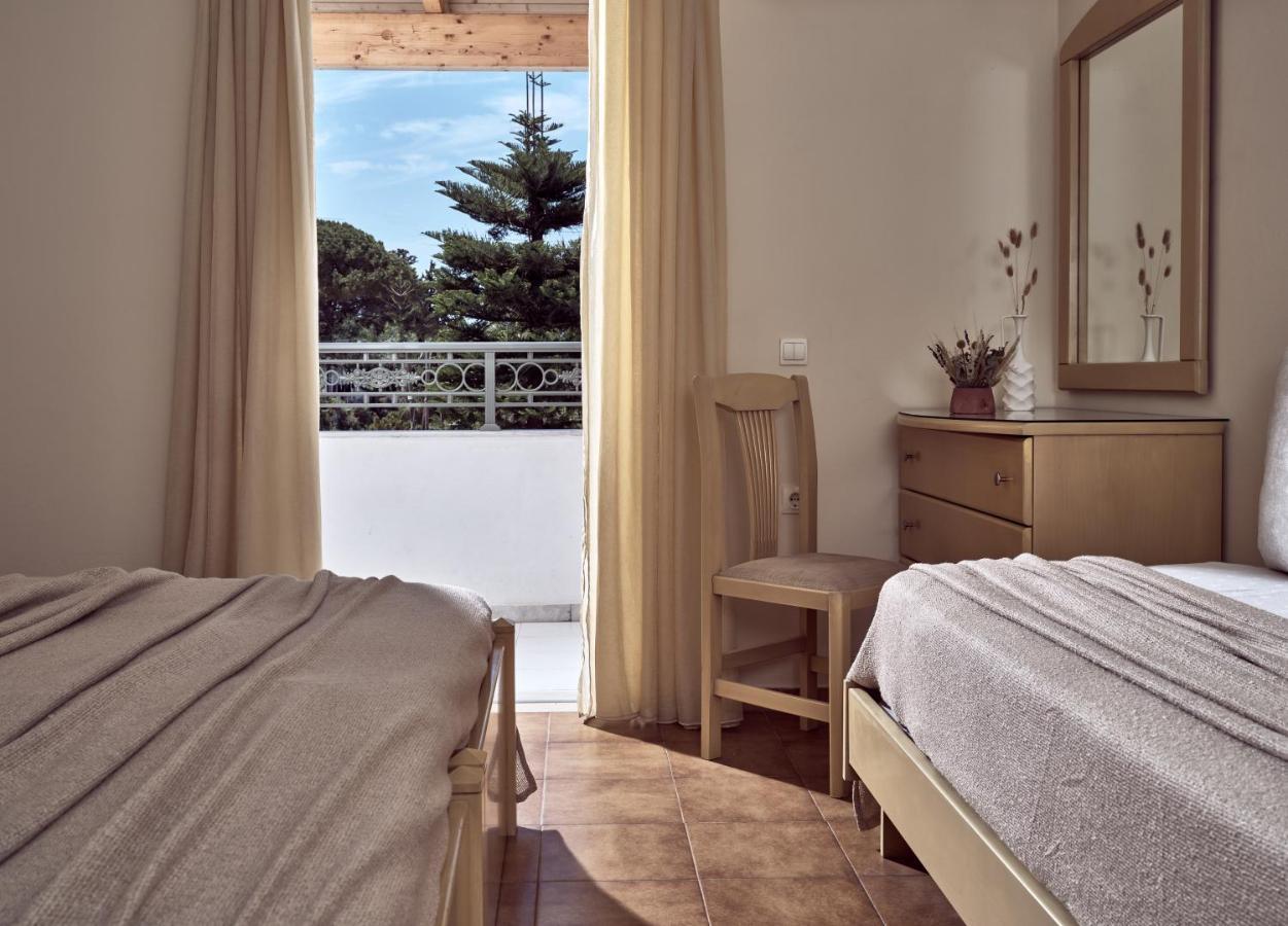 Windmill Hotel Аргаси Екстериор снимка