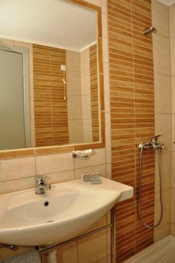 Windmill Hotel Аргаси Екстериор снимка