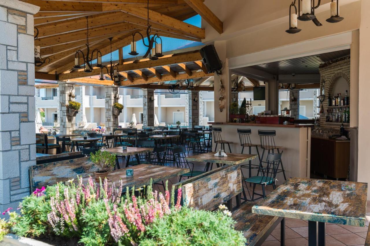 Windmill Hotel Аргаси Екстериор снимка